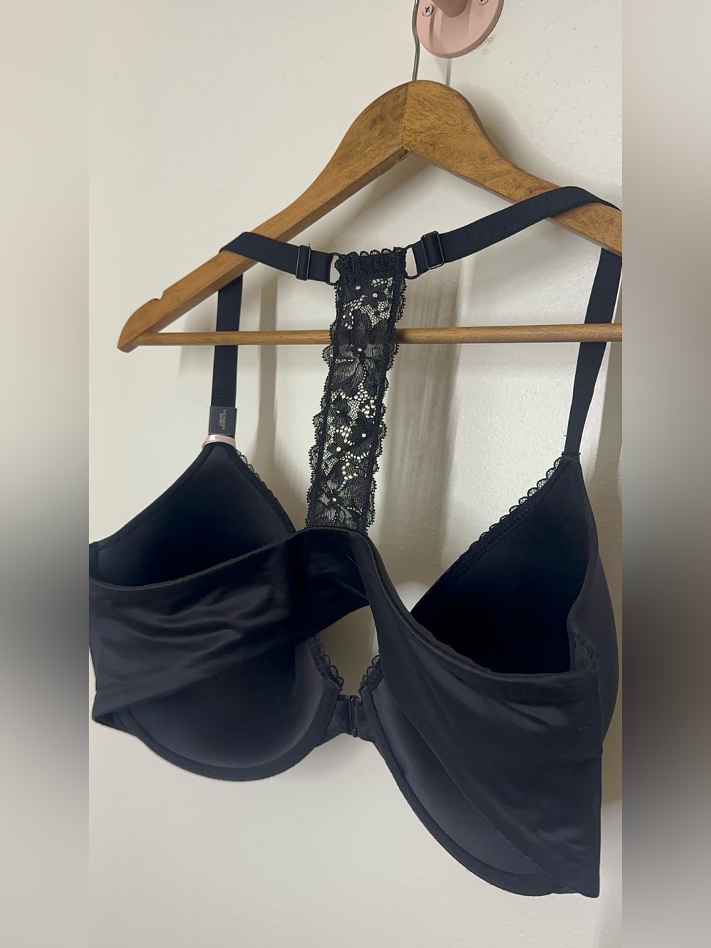 Victoria’s Secret Body by Victoria 38DDD Full Coverage Bra Black Lace Back NWT - Picture 9 of 11